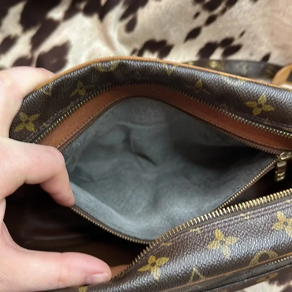 Louis Vuitton Nile - Picture 8 of 9